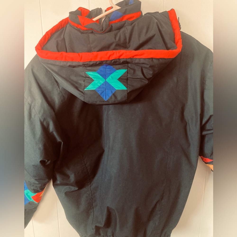 Ski Jacket Womens SZ M black with Southwestern design.Vintage London Fog. - Picture 5 of 15